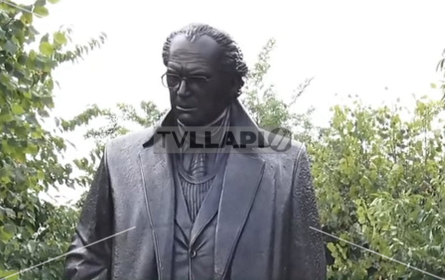 Shtatorja e ish-presidentit Rugova, do të vendoset dhe në Prizren