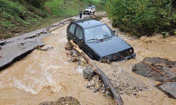 Gjenden trupat e 14 viktimave nga përmbytjet katastrofike në Bosnjë e Hercegovinë