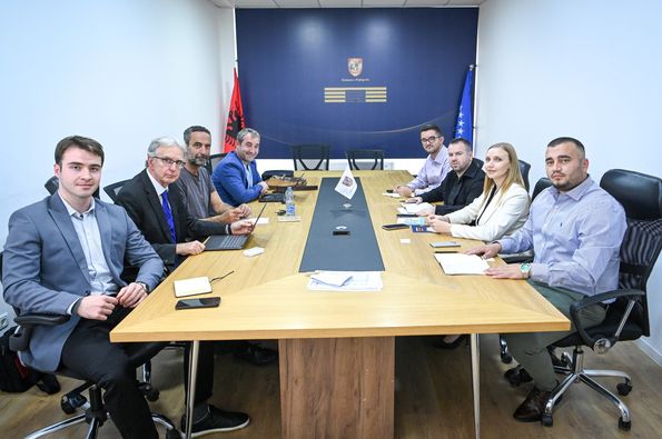 Nënkryetarja Lahu zhvilloi takim me përfaqësues nga Zyra e Inspektorit të Përgjithshëm