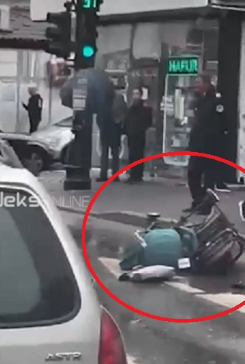 Aksident te xhamia e Llapit në Prishtinë, goditet karroca me fëmijë