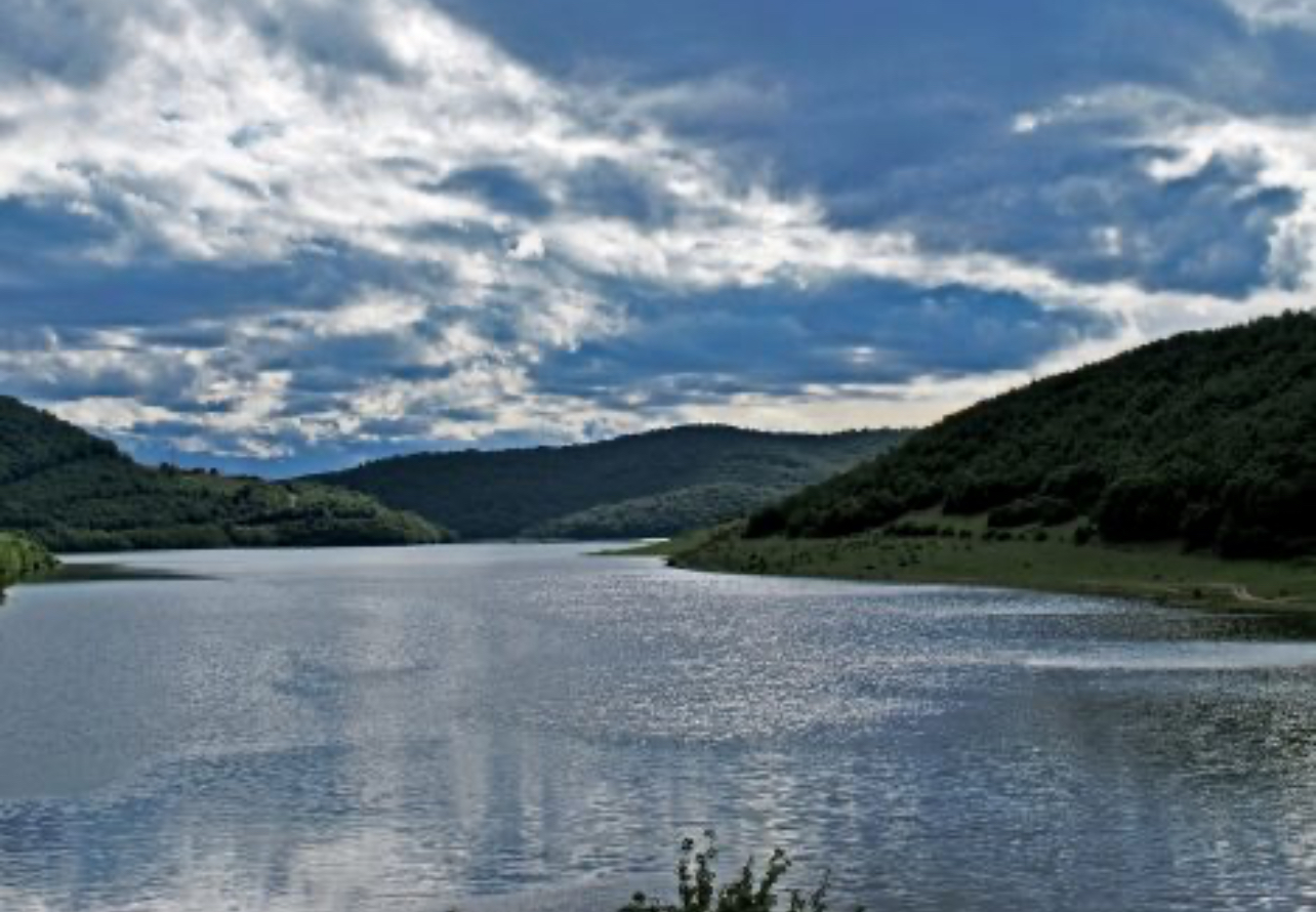 Tragjedi në Liqenin e Badovcit, dyshohet për tre te vdekur
