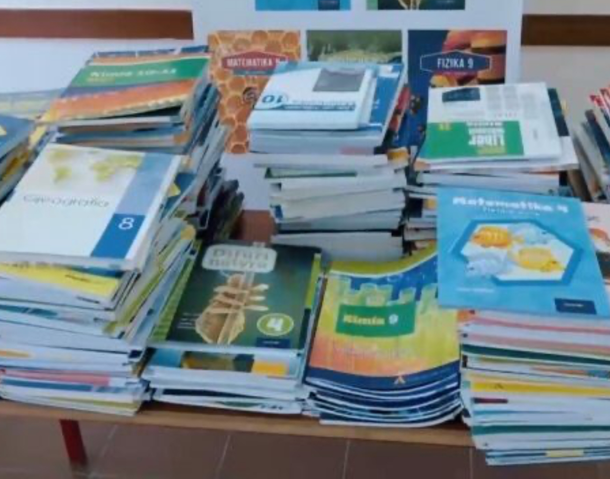 Komisioni Hetimor interviston zyrtarët e arsimit për subvencionimin e teksteve shkollore