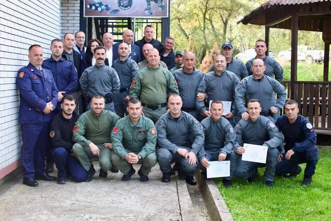 Krenari: Përveç ushtarëve edhe policët kosovarë dhe ata shqiptarë trajnohen së bashku