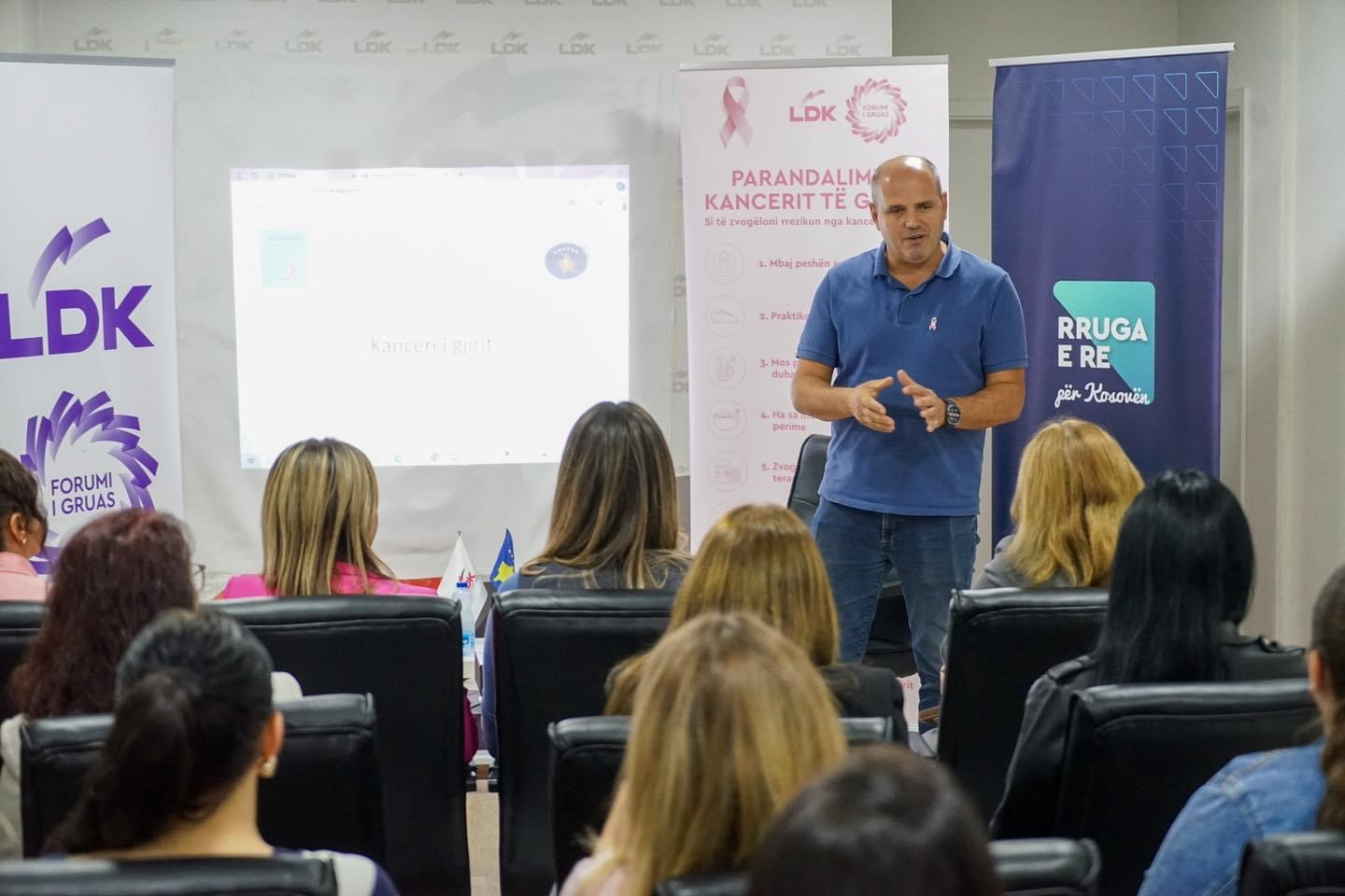 Ekrem Hyseni mban ligjëratë sensibilizuese për ndërgjegjësimin ndaj Kancerit të Gjirit