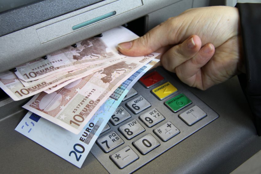 Gjatë ditës pritet të ekzekutohen pagat në sektorin publik, emërohet u.d. i drejtorit të Thesarit