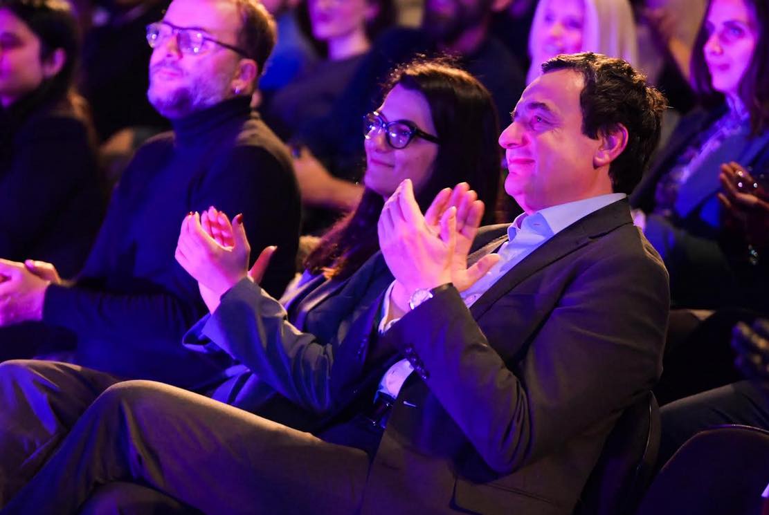 Kurti mori pjesë në natën hapëse të ‘Prishtina Jazz Festival’