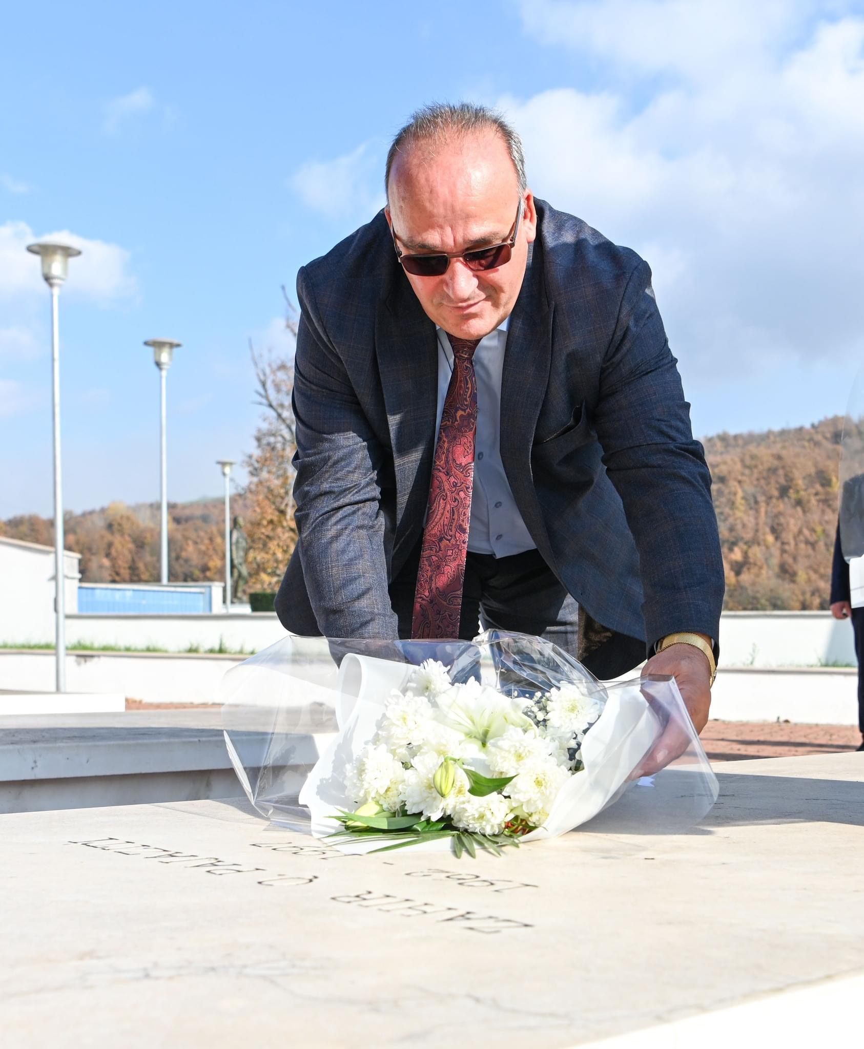 Mbahen homazhe për Komandantin Zahir Pajaziti dhe shënohet Dita e Shkollës në Orllan