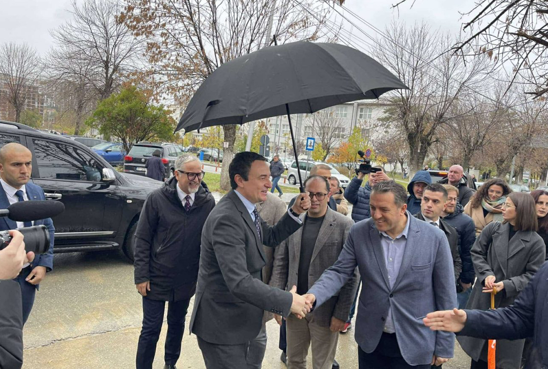 Kurti: Qytetarët kosovarë s’do të kenë nevojë të udhëtojnë jashtë shtetit për t’u shëruar