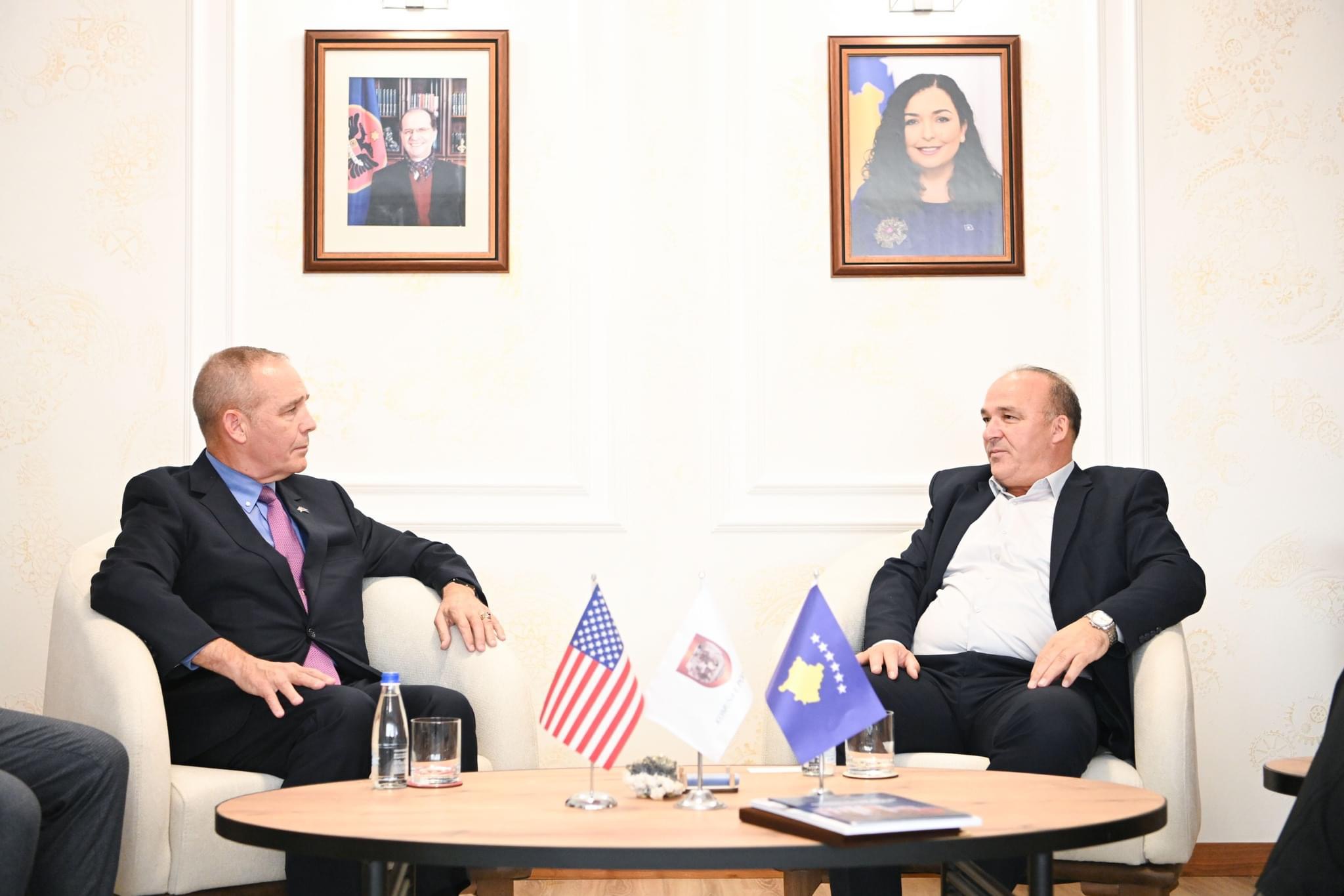 Kryetari Bulliqi sot ka pritur në takim Gjeneral-majorin amerikan nga Iowa, Timothy E. Orr