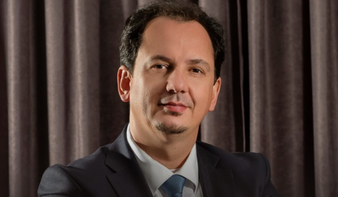 Deputeti i GUXO-s thotë se Gërvalla s’do të jetë dhe nuk duhet të jetë më ministre e Jashtme