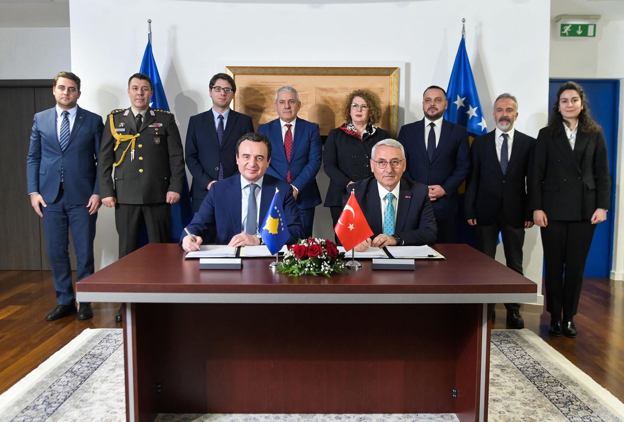 Kosova vendos themelet e industrisë së saj të mbrojtjes me kontratën historike me prodhuesin shtetëror turk MKE