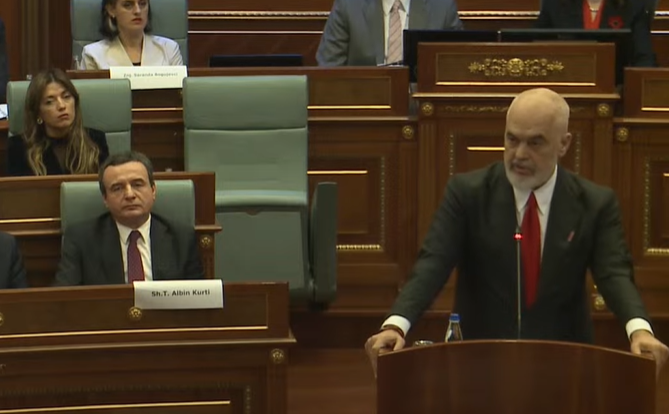 Edi Rama i ashpër: Kuvendi i Kosovës nuk bëri asgjë për padrejtësinë në Hagë