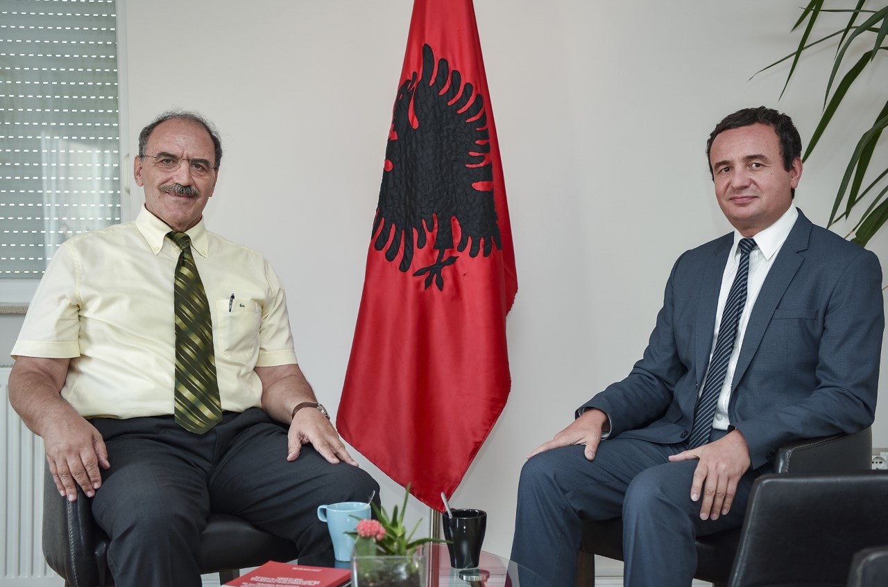 Jahja Koka nuk futet në garën për deputet, thotë se kuvendi nuk është vend i denjë për një intelektual si ai