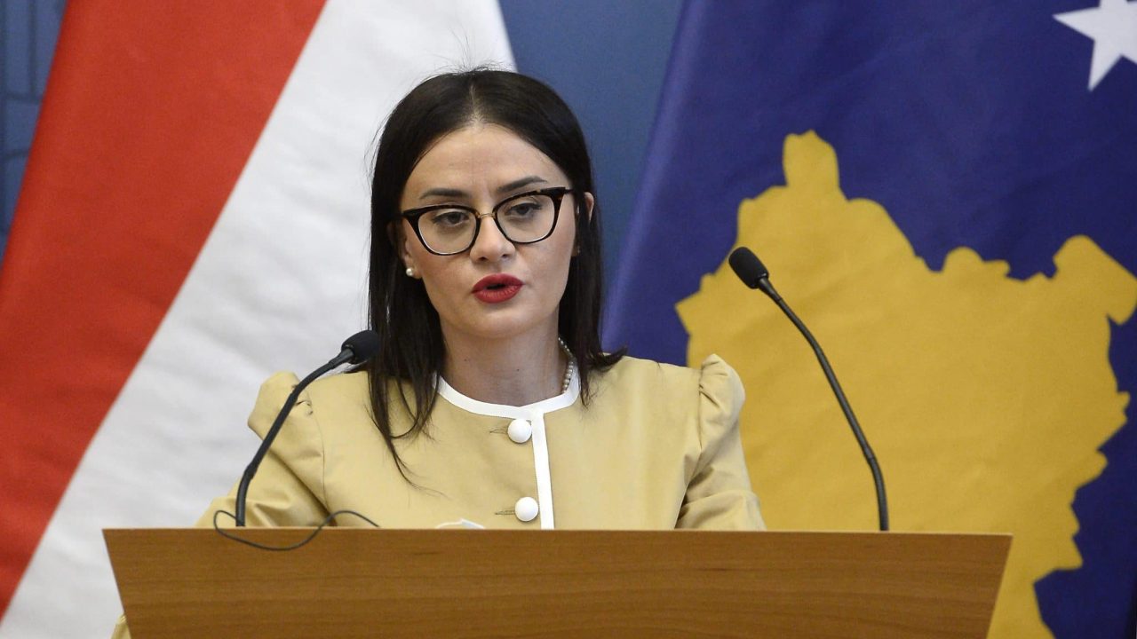 Meliza Haradinaj: Rikthehet lista e “reformuar” e Radojçiqit !