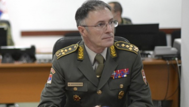 Shefi i ushtrisë serbe: Do t’i mbrojmë serbët dhe joshqiptarët tjerë në Kosovë