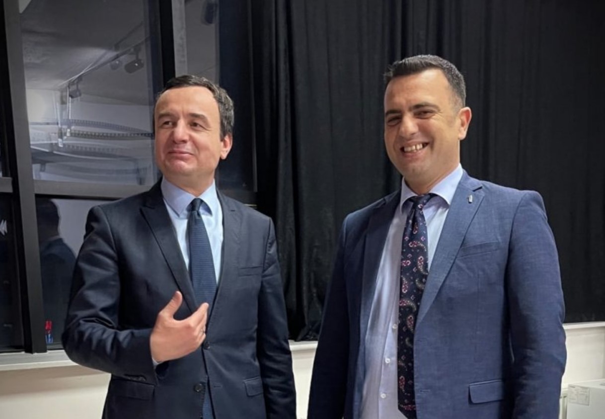 Pozharit duket se i pëlqen pritja për Kurtin në Podujevë: 1, 2, 3, 4…500K