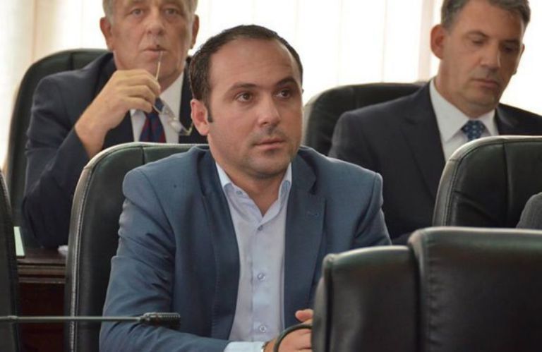 Si e denoncoi Serbinë për krime, në mes të Beogradit, para 15 vjetësh, Selver Xhelili?
