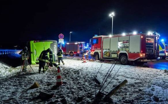 Aksidentohet autobusi në Gjermani, dy persona vdesin e katër lëndohen rëndë