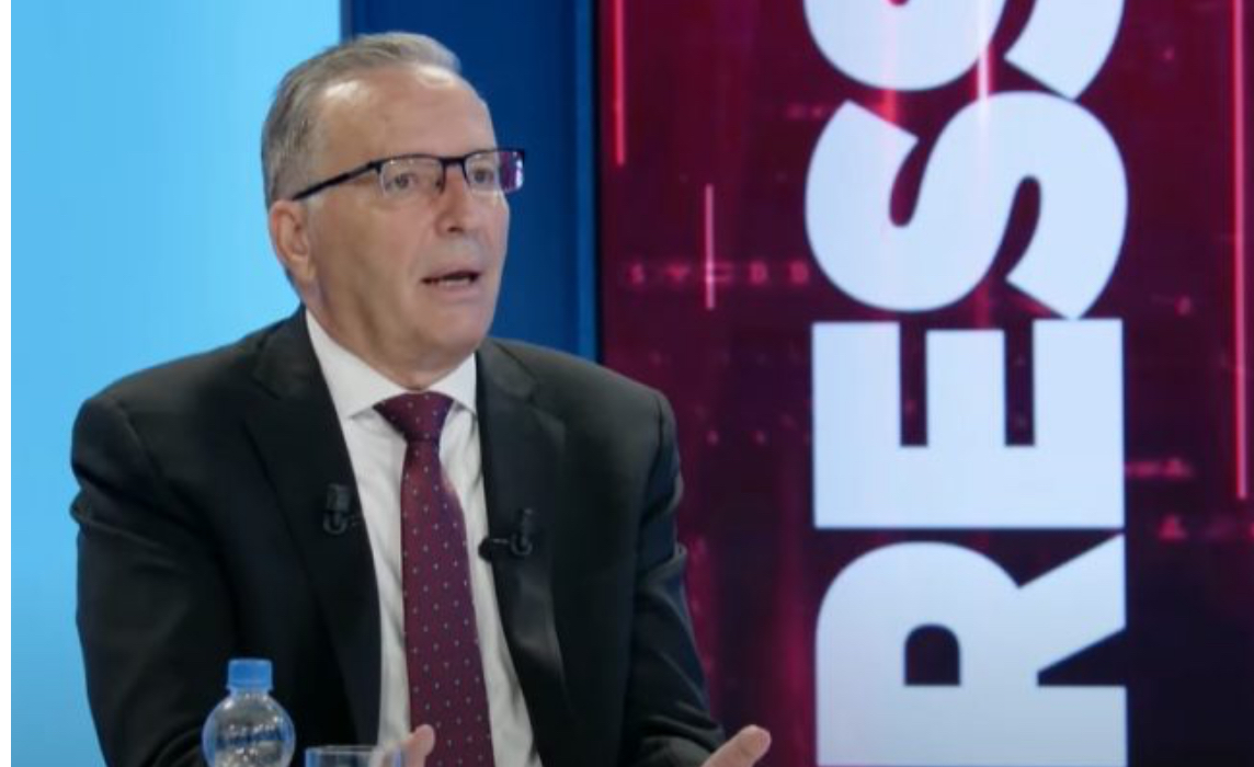 Hamza zotohet se “dorëhiqet brenda vitit” nëse nuk i rrit pagat qysh në muajt e parë për 50%