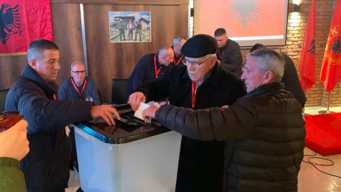 Haradinaj e Gucati në garë për kryetar të OVL-UÇK-së, Parduzi tërhiqet