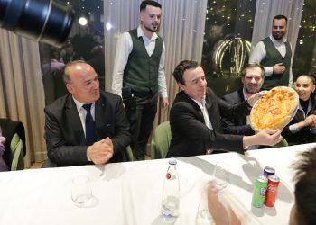 Bulliqi: Bashkë me qytetarë po punojmë për sigurimin e 500 mijë zemrave
