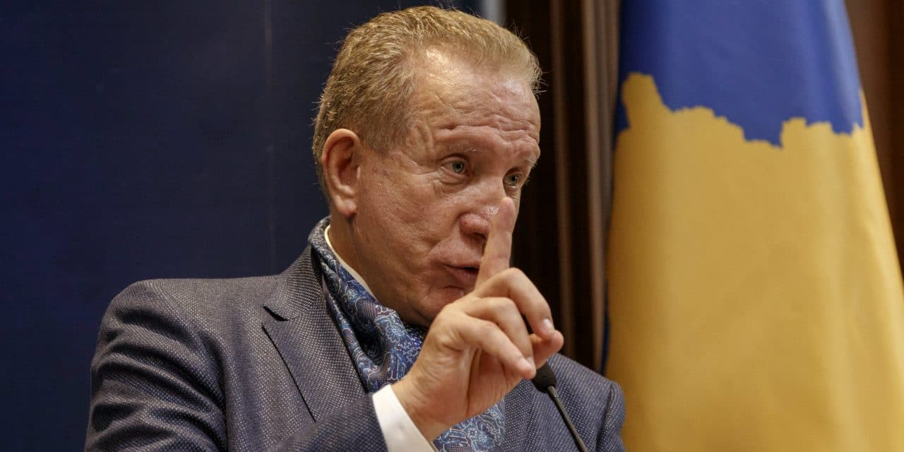 Pacolli e fiton gjyqin për shpifje ndaj publicistit, i çon paralajmërim ministrit Peci