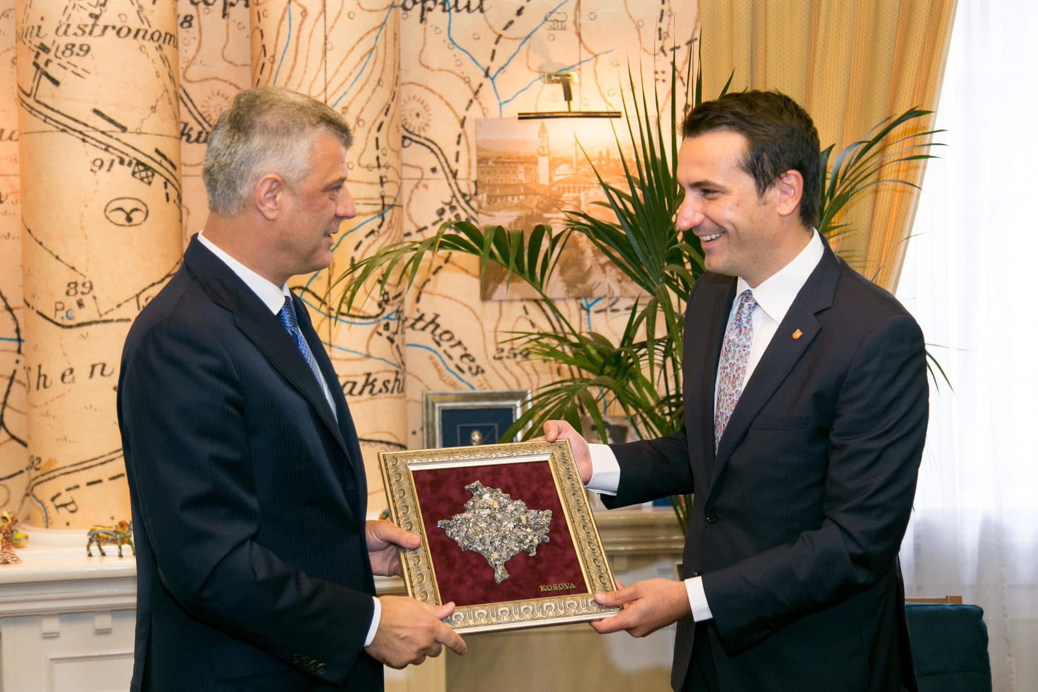 Erion Veliaj uron Pavarësinë e Kosovës nga burgu