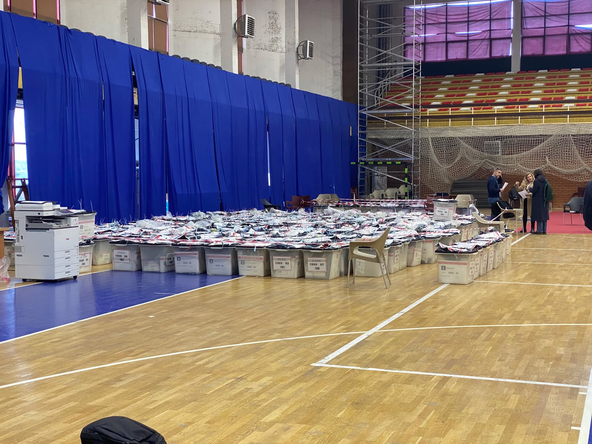 Nis numërimi i votave në Istog dhe Rahovec, pasdite fillon edhe në Pejë e Podujevë