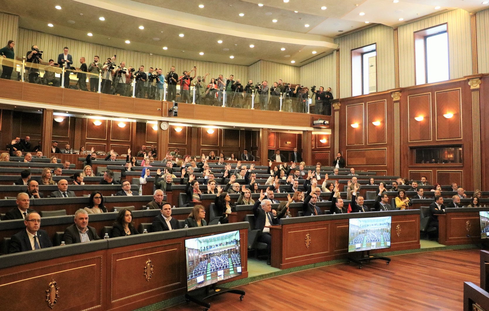 Deputeti i VV-së e pranon që as sot nuk i kanë votat për zgjedhjen e kryetarit të Kuvendit