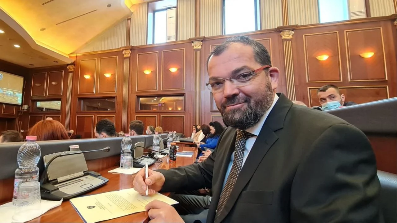 Autoritetet serbe arrestojnë në Merdarë ish-deputetin e Kosovës, Ministria e Punëve të Jashtme: Vendim arbitrar, të lirohet menjëherë