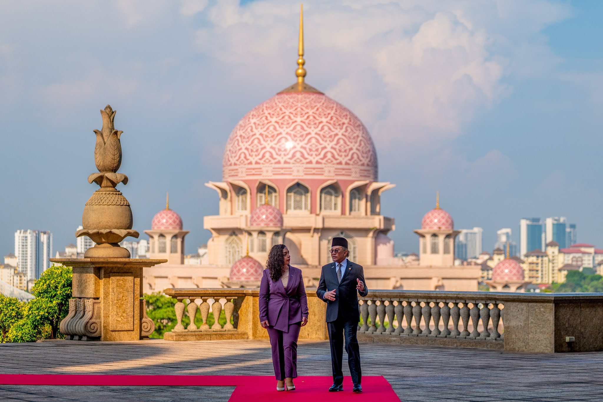 Kryeministri i Malajzisë: Ne e njohim historinë e Kosovës, e admirojmë popullin e saj për vuajtjet që i ka kaluar