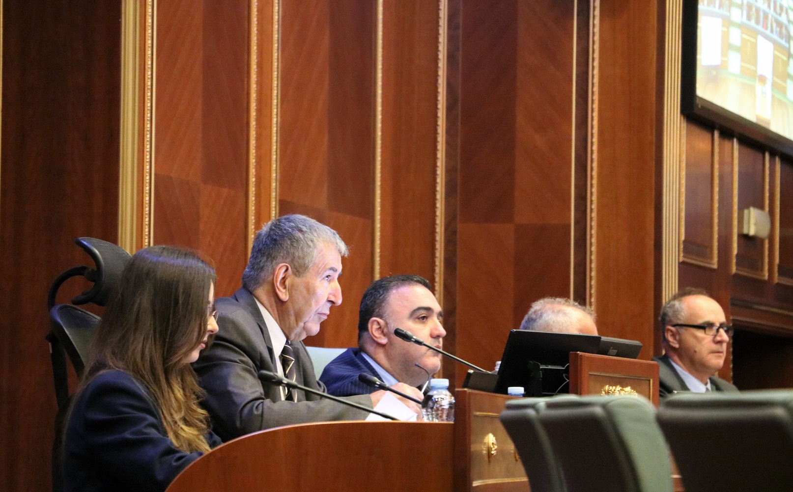 Tentohet sërish që votimi i kryeparlamentarit të bëhet në mënyrë të fshehtë, dështon seanca