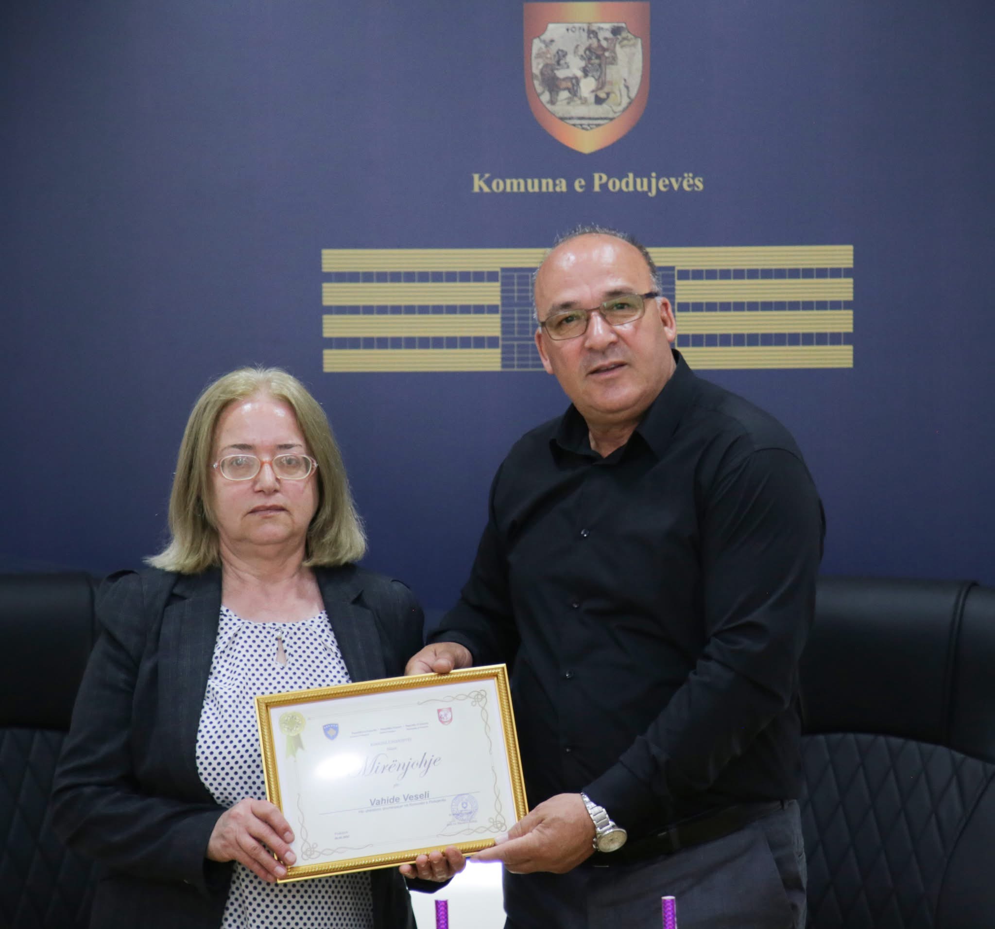 Pensionohet zyrtarja e bujqësisë, Vahide Veseli