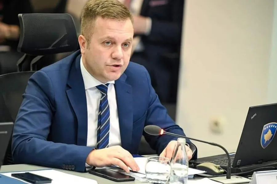 Vjen përgjigja e parë nga Vetëvendosje për ofertën e Abdixhikut: Është propozim jokushtetues