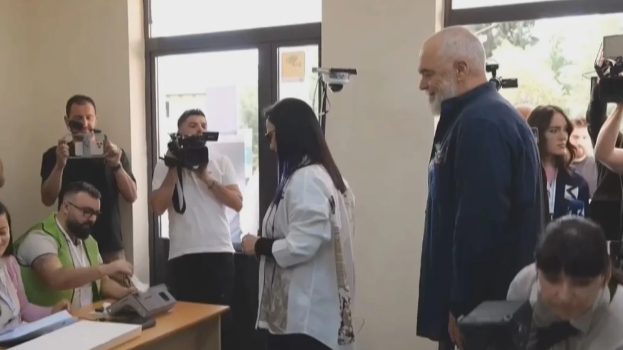 Rama: Të presim çfarë do të thotë populli