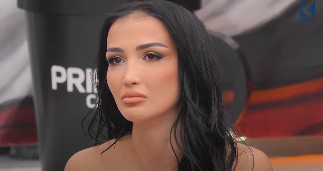 Rasti i foshnjës që u gjet në qese mbeturinash, reagon Xheneta : “Pse jetojnë nënat e tilla?”