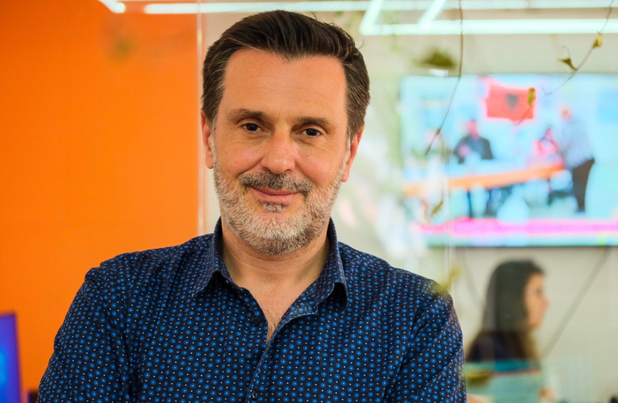 Gashi: Më në fund VV ra në kryeredaktor të mirë të RTK-së, Blerim Haxhiaj shërbëtor i përhershëm