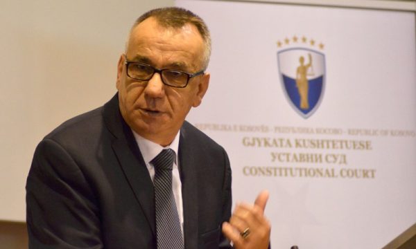 Hasani: Gjykata konfirmoi se votimi i fshehtë është jokushtetues – afati 30 ditësh pak i çuditshëm