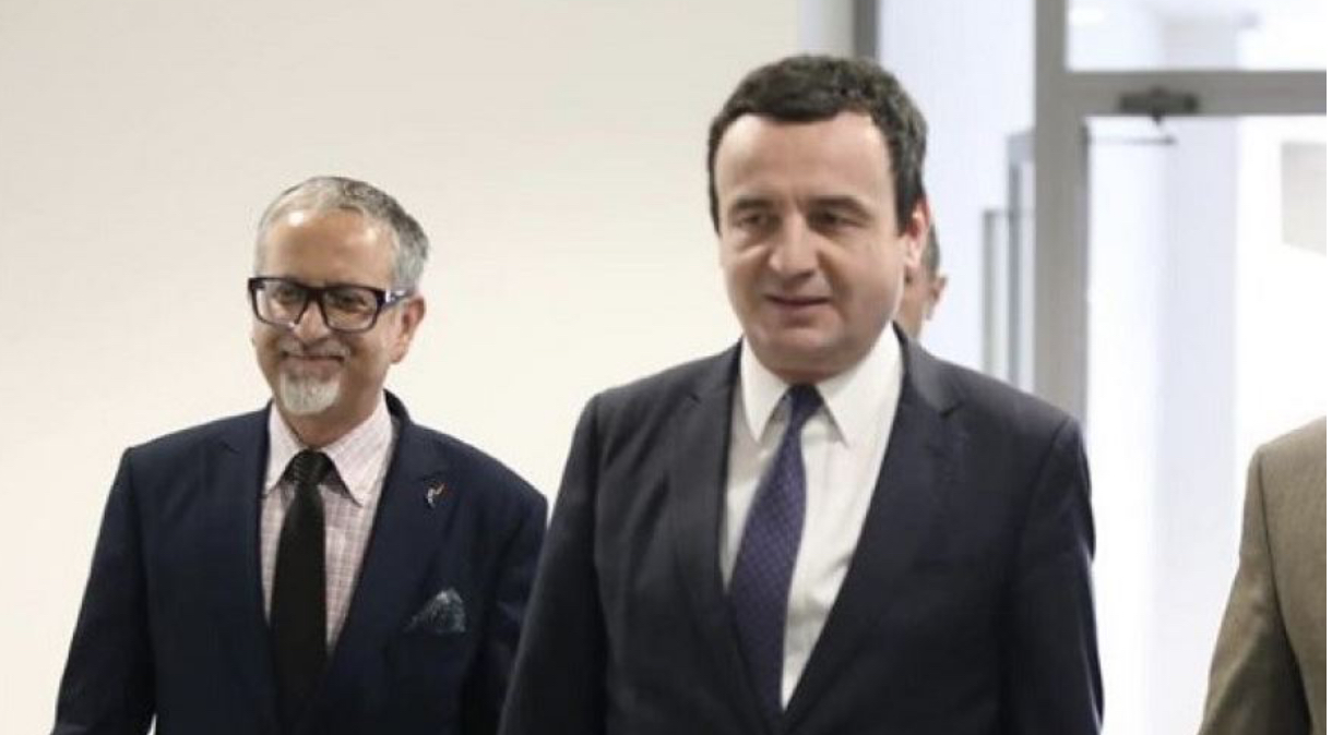 Kurti e Vitia marrin pjesë në vënin e gur themelit për ndërtimin e objektit të ri të Institutit Special