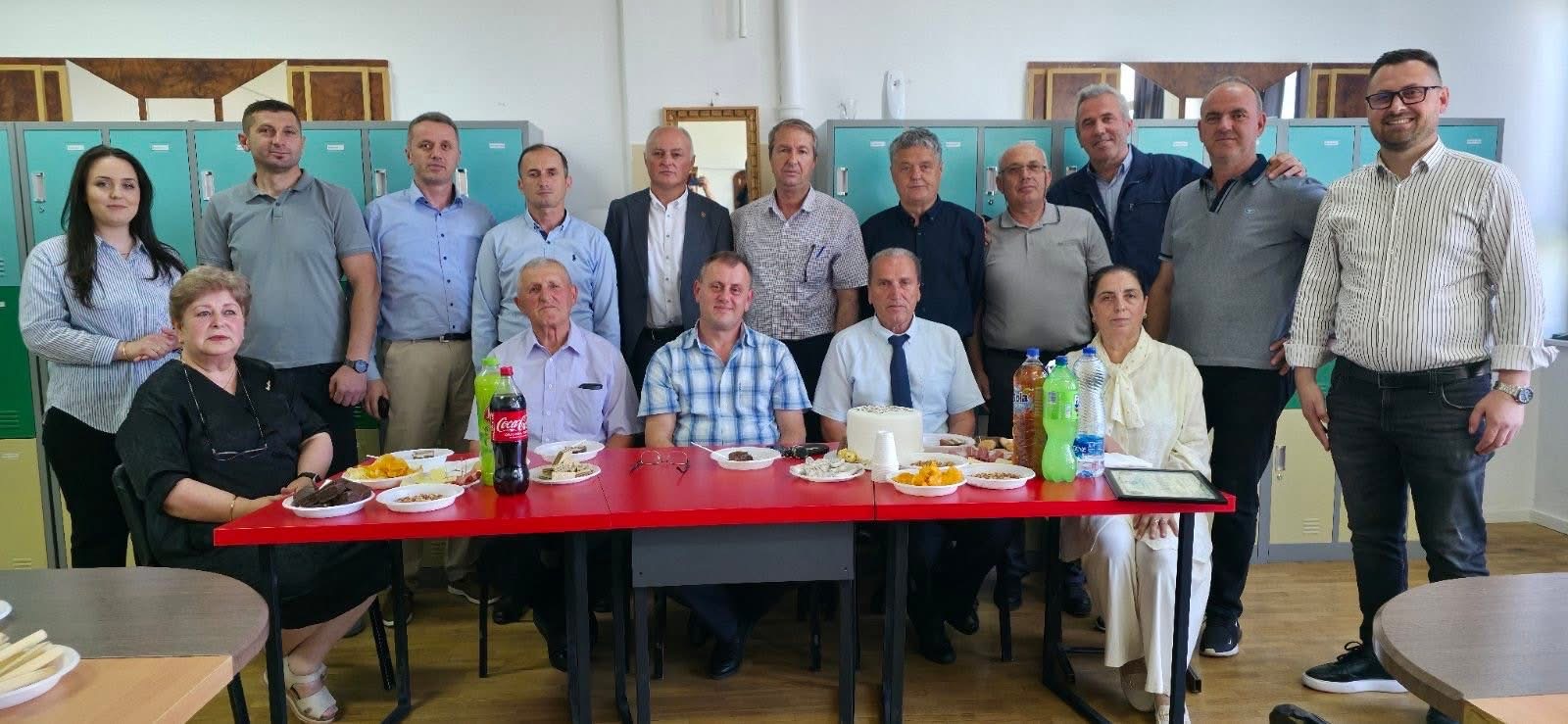 Një kapitull i mbyllur me nder: Profesorët Ismet Duriqi dhe Naser Popova dalin në pension