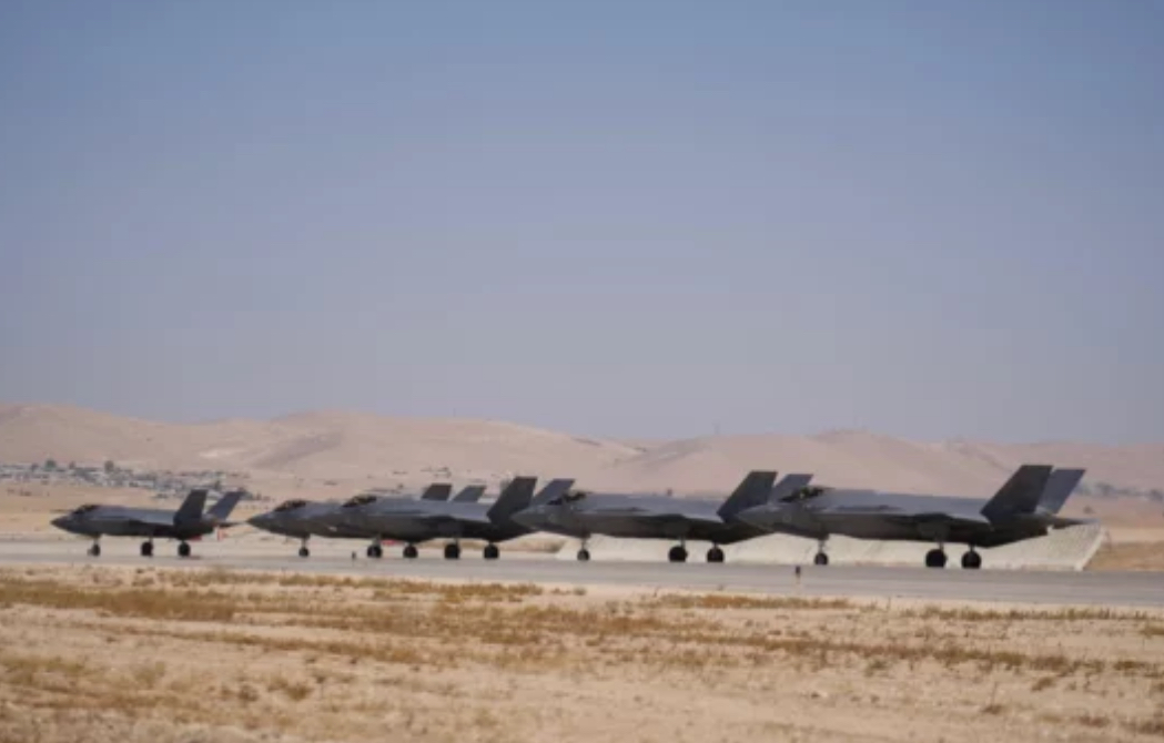 Izraeli e nis ditën me sulme të reja ndaj infrastrukturës ushtarake iraniane