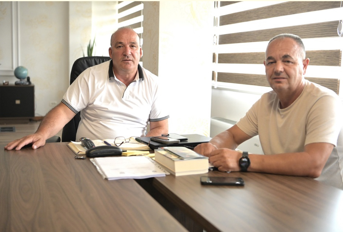 Bulliqi takon veterinerin Nazmi Lahu: Theksohet rëndësia e bashkëpunimit për përmirësimin e shëndetit të kafshëve në Podujevë