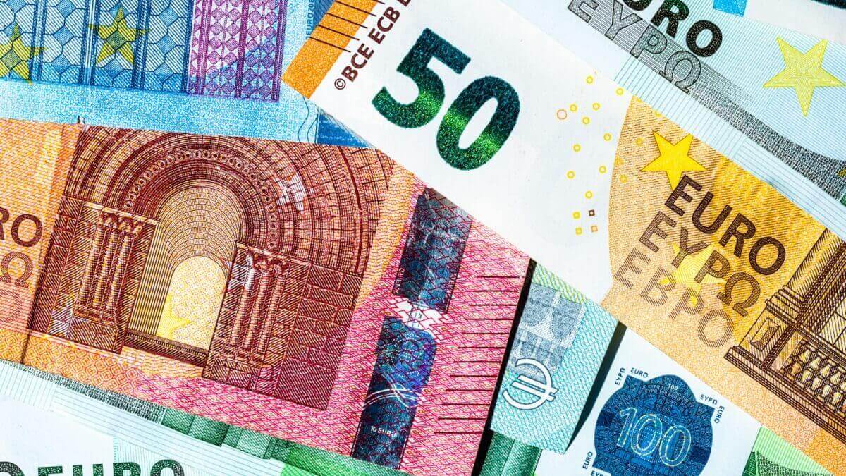 Ekspertët e ekonomisë: Moskonstituimi i kuvendit bllokon investimet