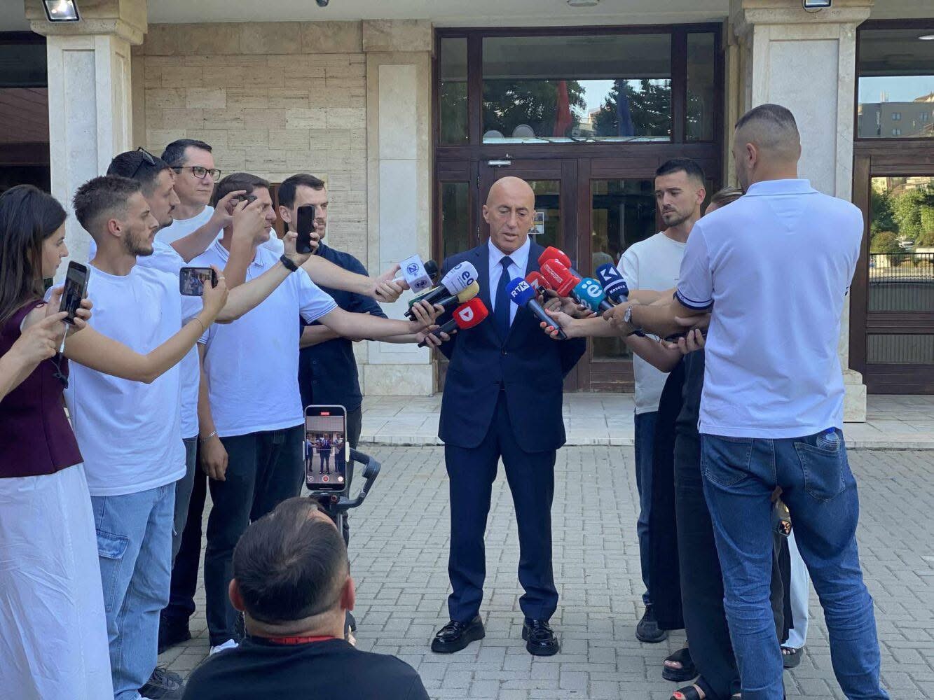 Haradinaj: Bllokada në Kuvend vazhdon, presidentja ka shqetësim se koha po ec shpejt