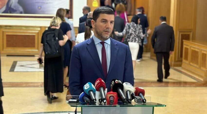 Krasniqi: PDK sot do të dorëzojë rast të ri në Gjykatë, VV e shkeli me qëllim Kushtetutën në tri vazhdimet e seancës