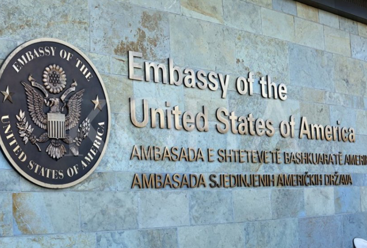 “Është përgjegjësi e liderëve politikë të formojnë institucionet” – SHBA-të paralajmërojnë se data e dhënë nga Kushtetuesja po ofron