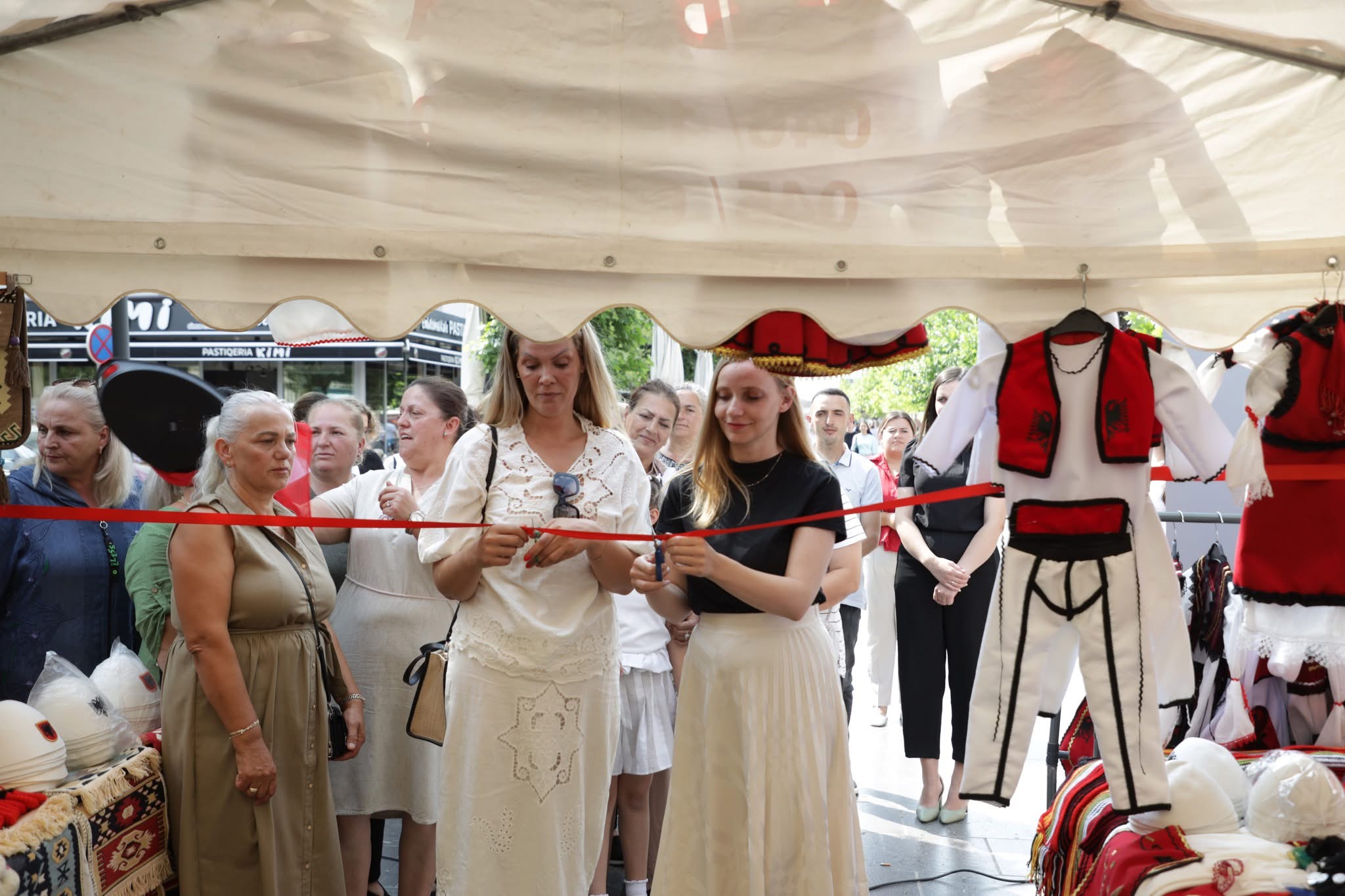 Podujeve: Hapet panairi me produkte ushqimore dhe artizanale