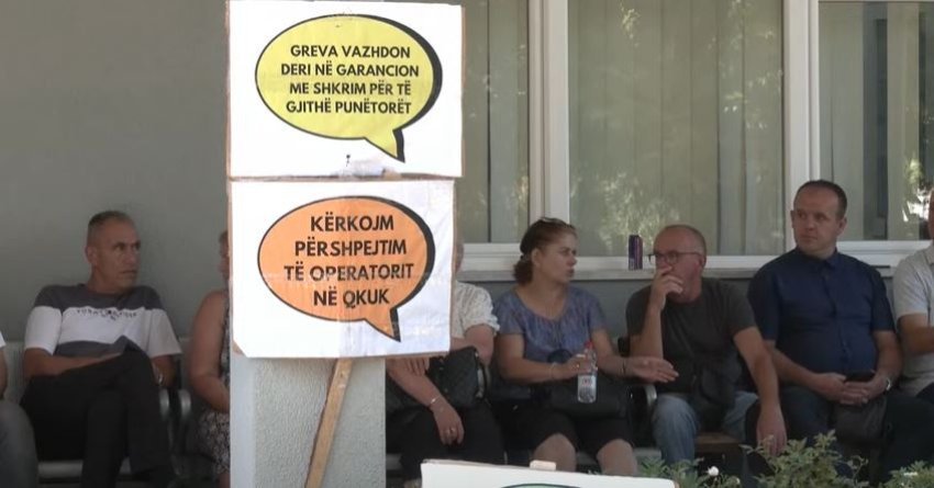 Punëtorët e sigurimit të QKUK-së ende pa zgjidhje, afati i premtuar shtyhet