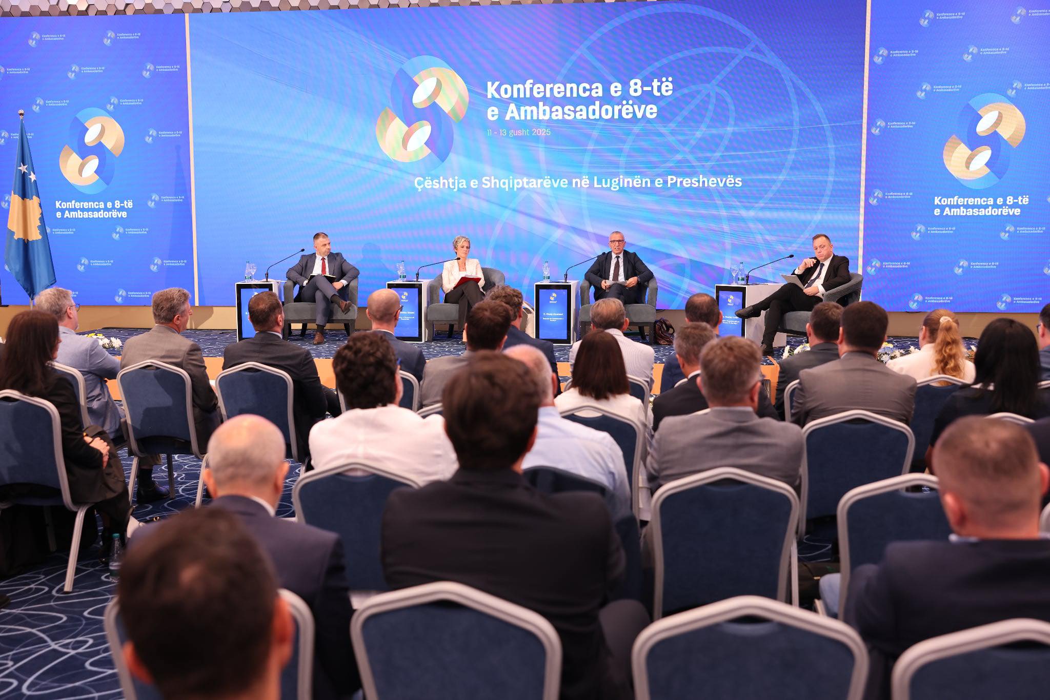 Konferenca e Ambasadorëve shqyrton çështjen e shqiptarëve të Luginës