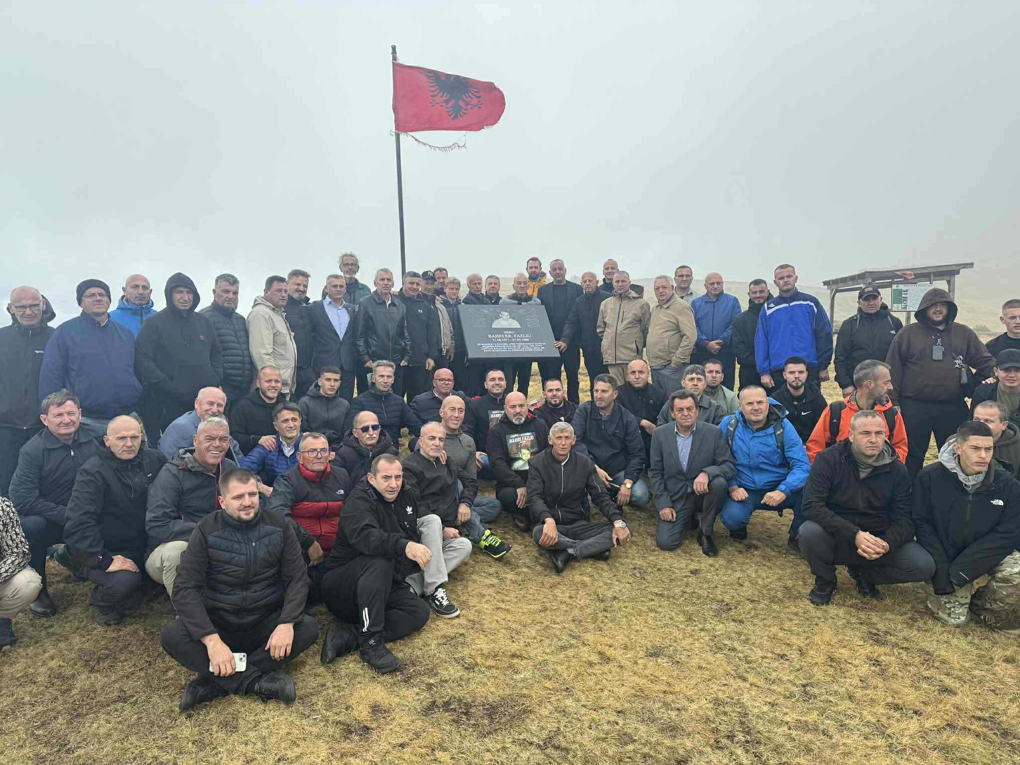 Në ditëlindjen e heroit Bahri Fazliu, Haradinaj bën homazhe në vendin e rënies